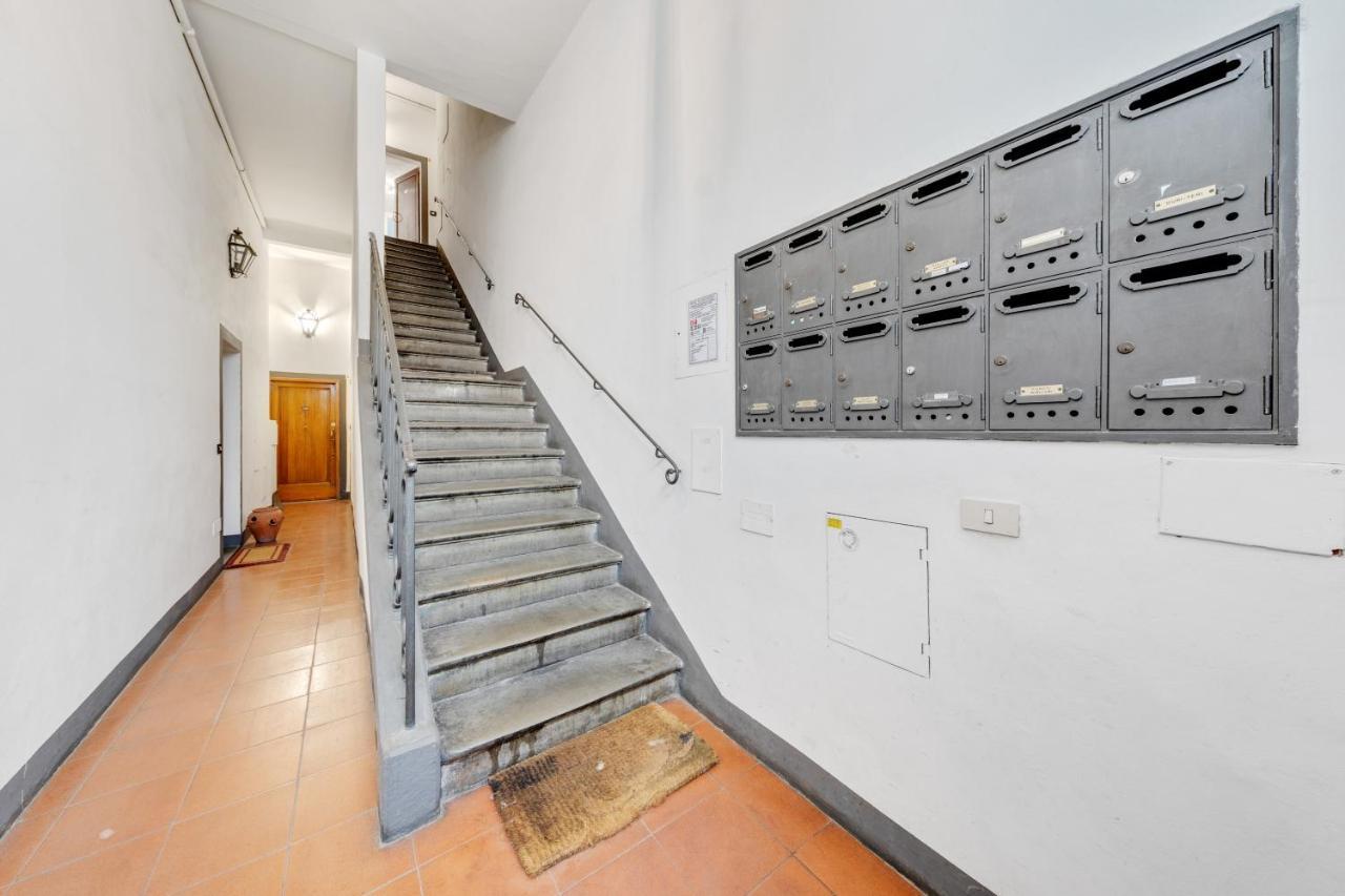 Guesthost - Fortezza Cozy And Quiet Flat ฟลอเรนซ์ ภายนอก รูปภาพ